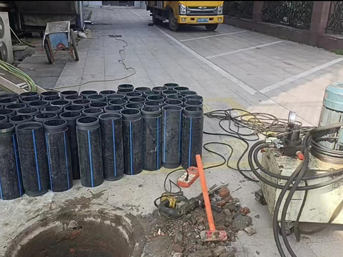 玉屏PE置换管厂家 DN315置换管 非开挖管短管置换